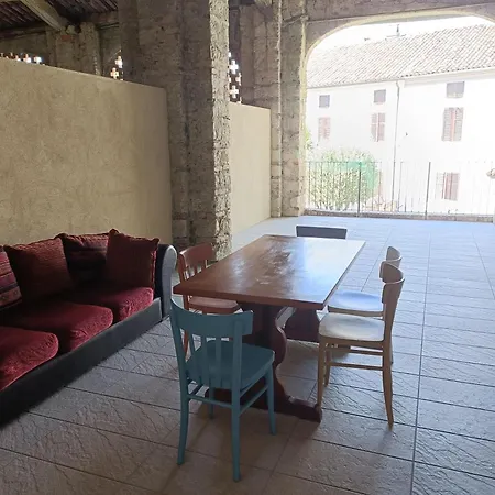Апартаменты La Casa Di Van Gogh By Revenue House Camagna Monferrato